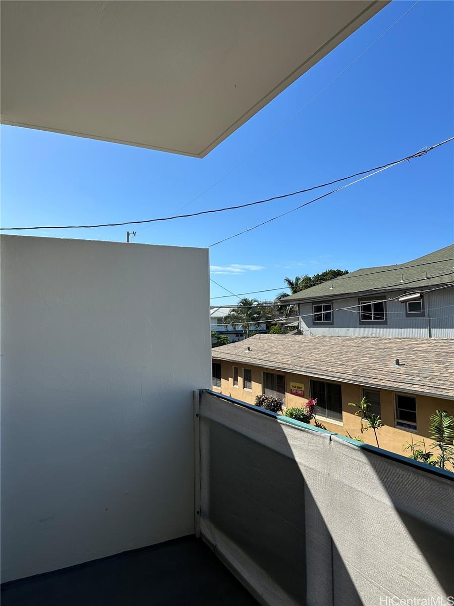 1641 Nuuanu Ave Honolulu - Rental - photo 10 of 12