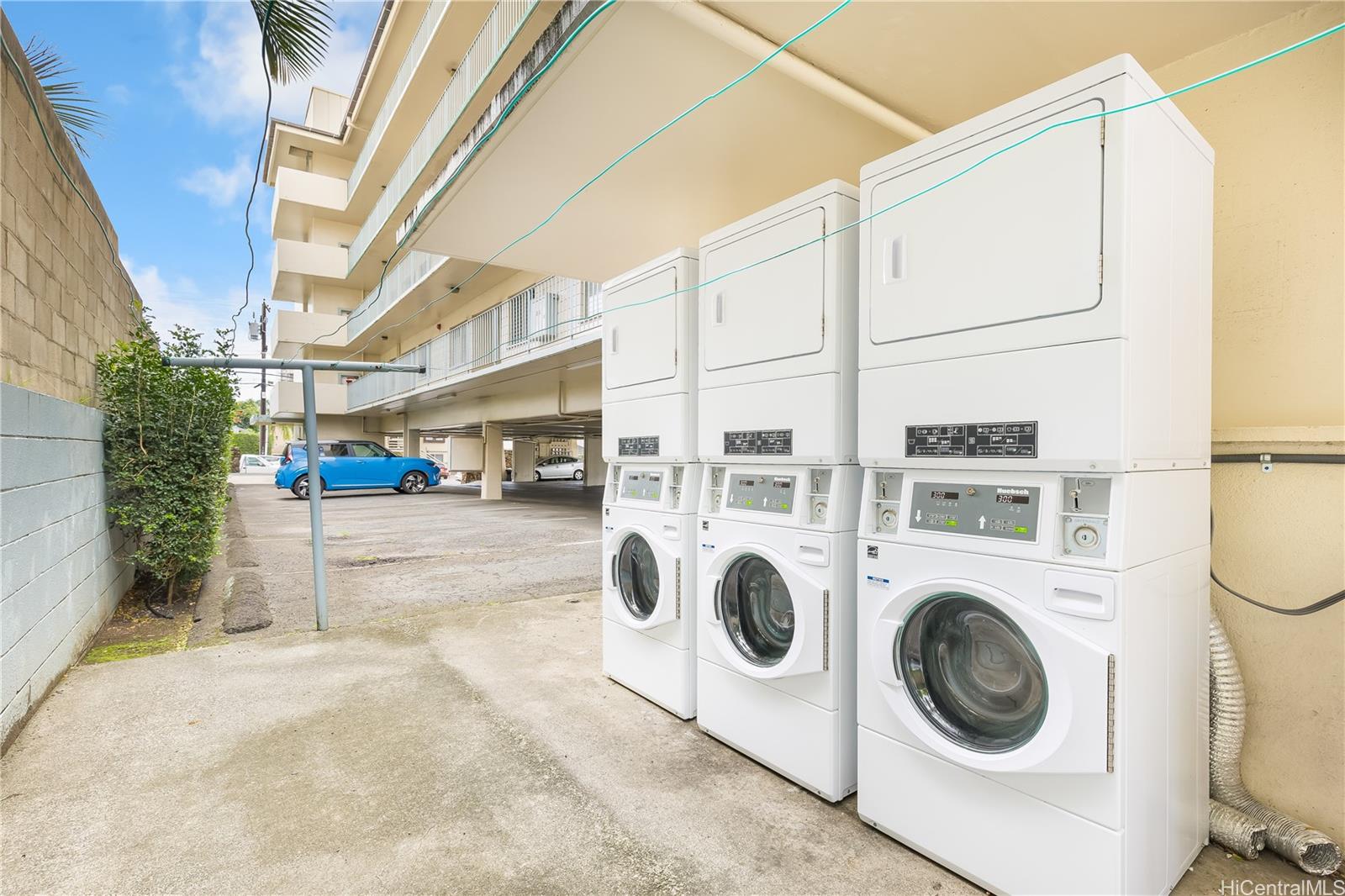 Makiki Winds Apts condo # 308, Honolulu, Hawaii - photo 14 of 16