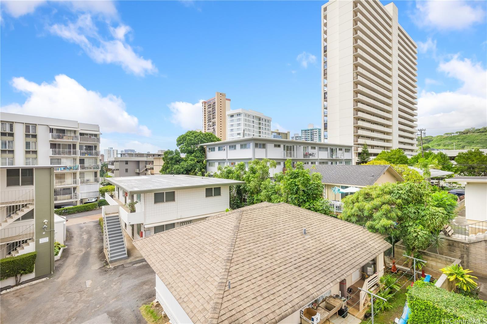 Makiki Winds Apts condo # 308, Honolulu, Hawaii - photo 10 of 16