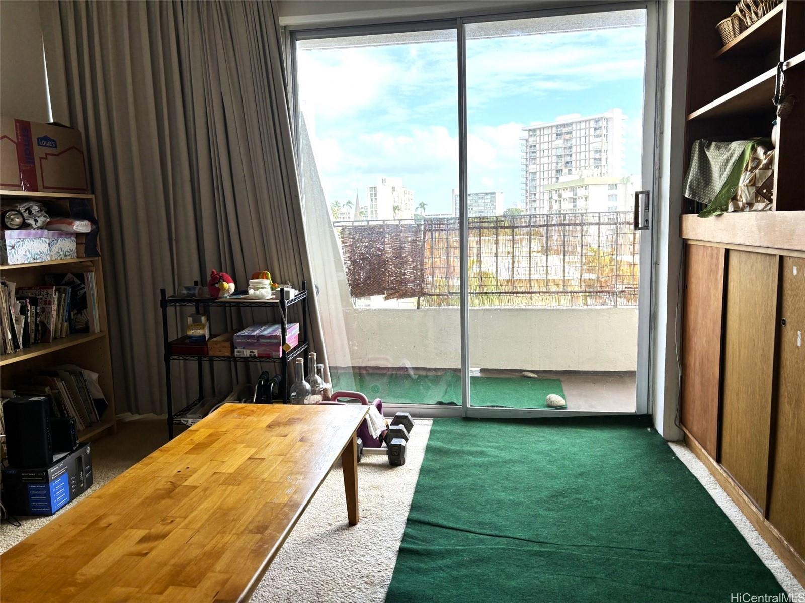 Makiki Winds Apts condo # 501, Honolulu, Hawaii - photo 3 of 16