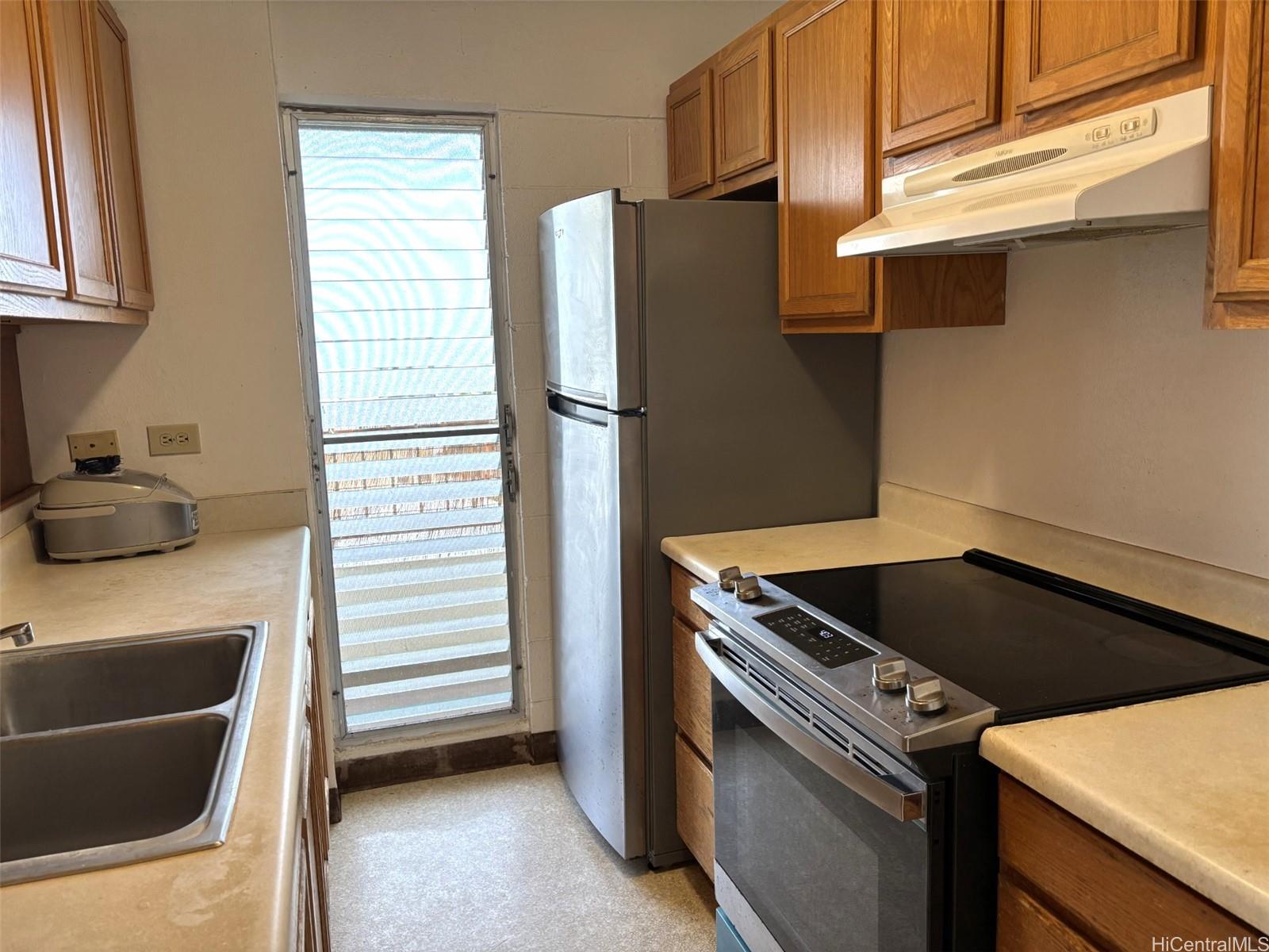 Makiki Winds Apts condo # 501, Honolulu, Hawaii - photo 7 of 16