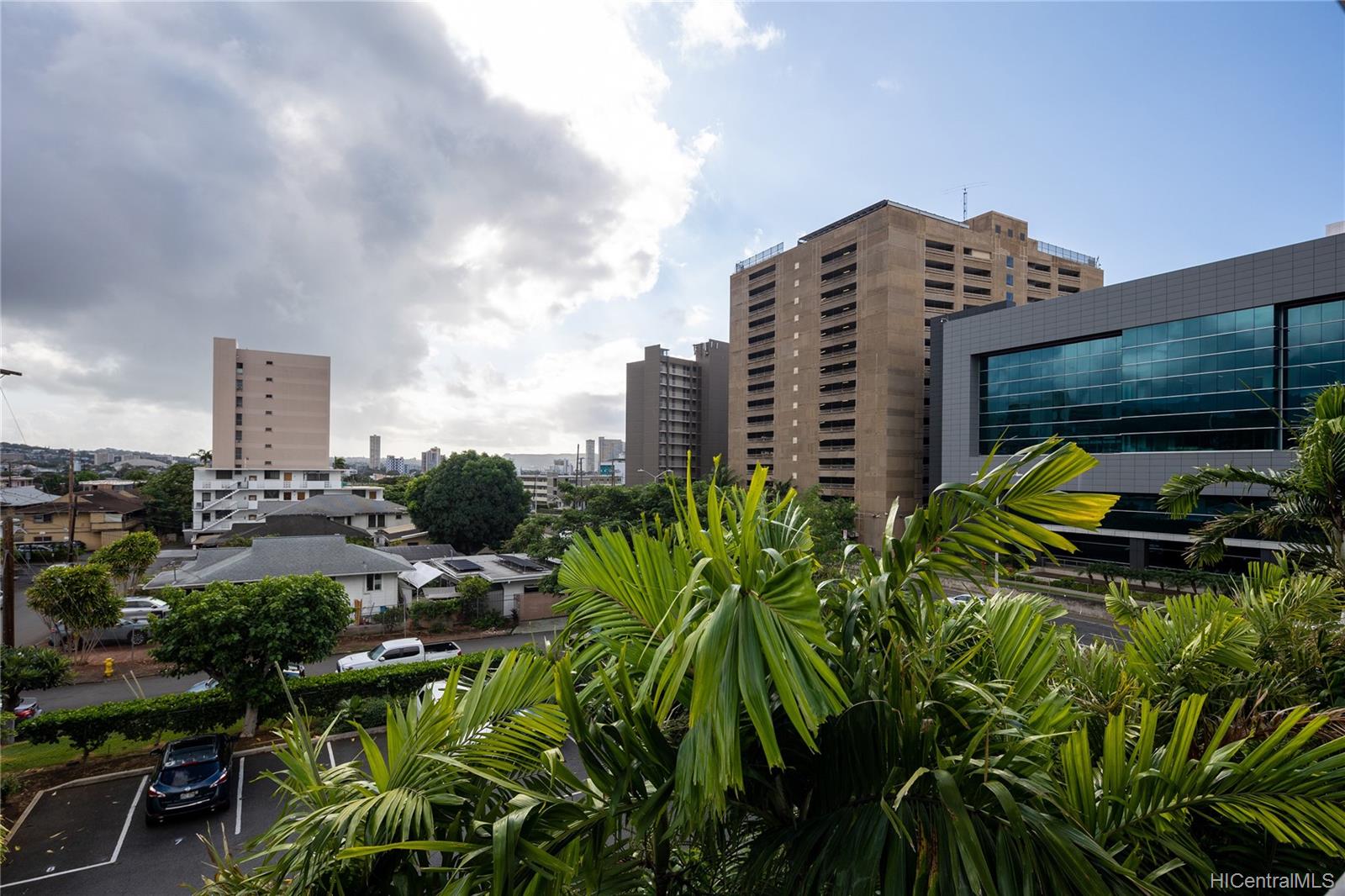 Clark Street Apts condo # 403, Honolulu, Hawaii - photo 17 of 17