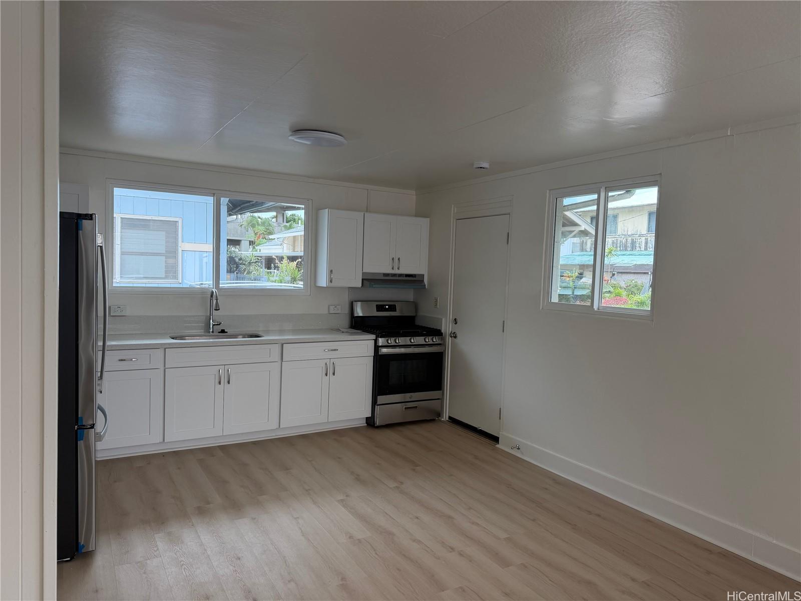 1643  Liliha St Kuakini, Honolulu home - photo 5 of 12