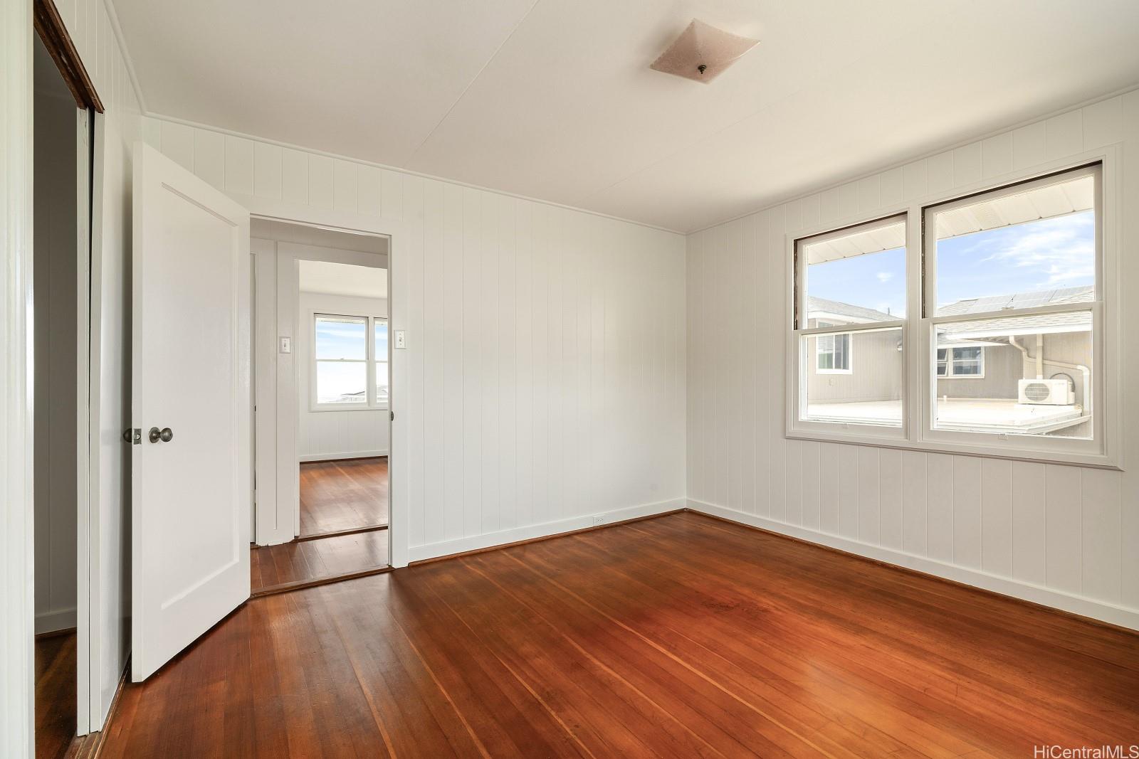 1643  Paula Dr Wilhelmina, Diamond Head home - photo 13 of 25