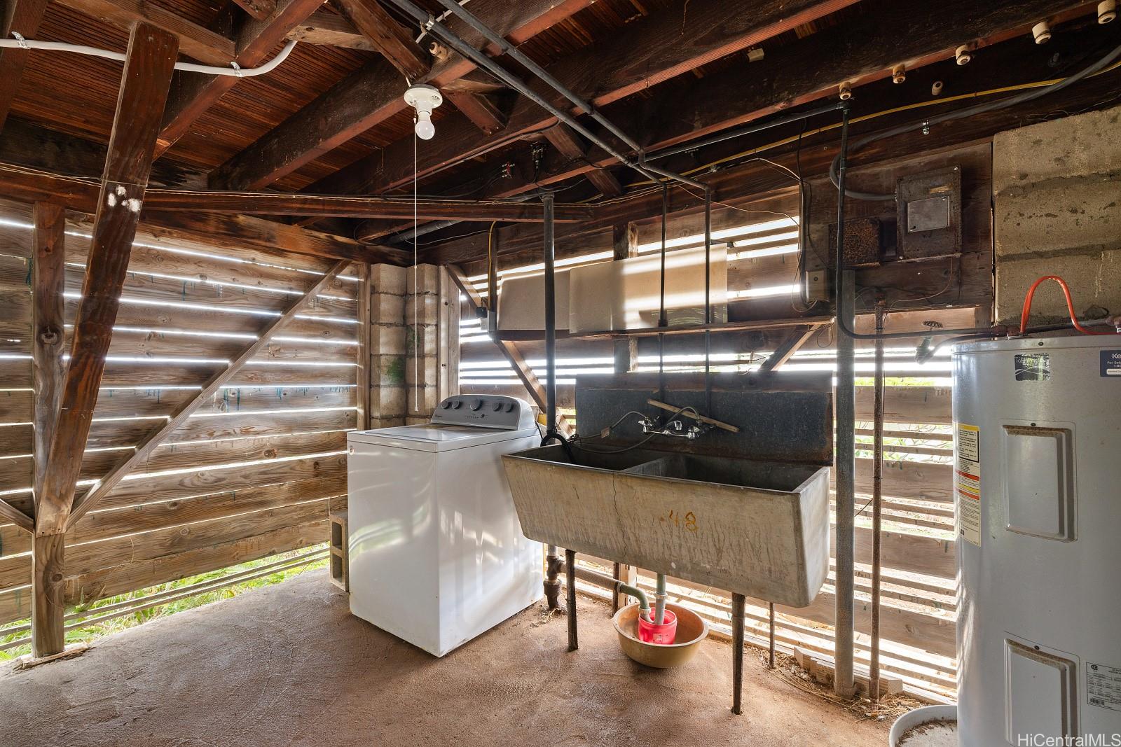 1643  Paula Dr Wilhelmina, Diamond Head home - photo 22 of 25