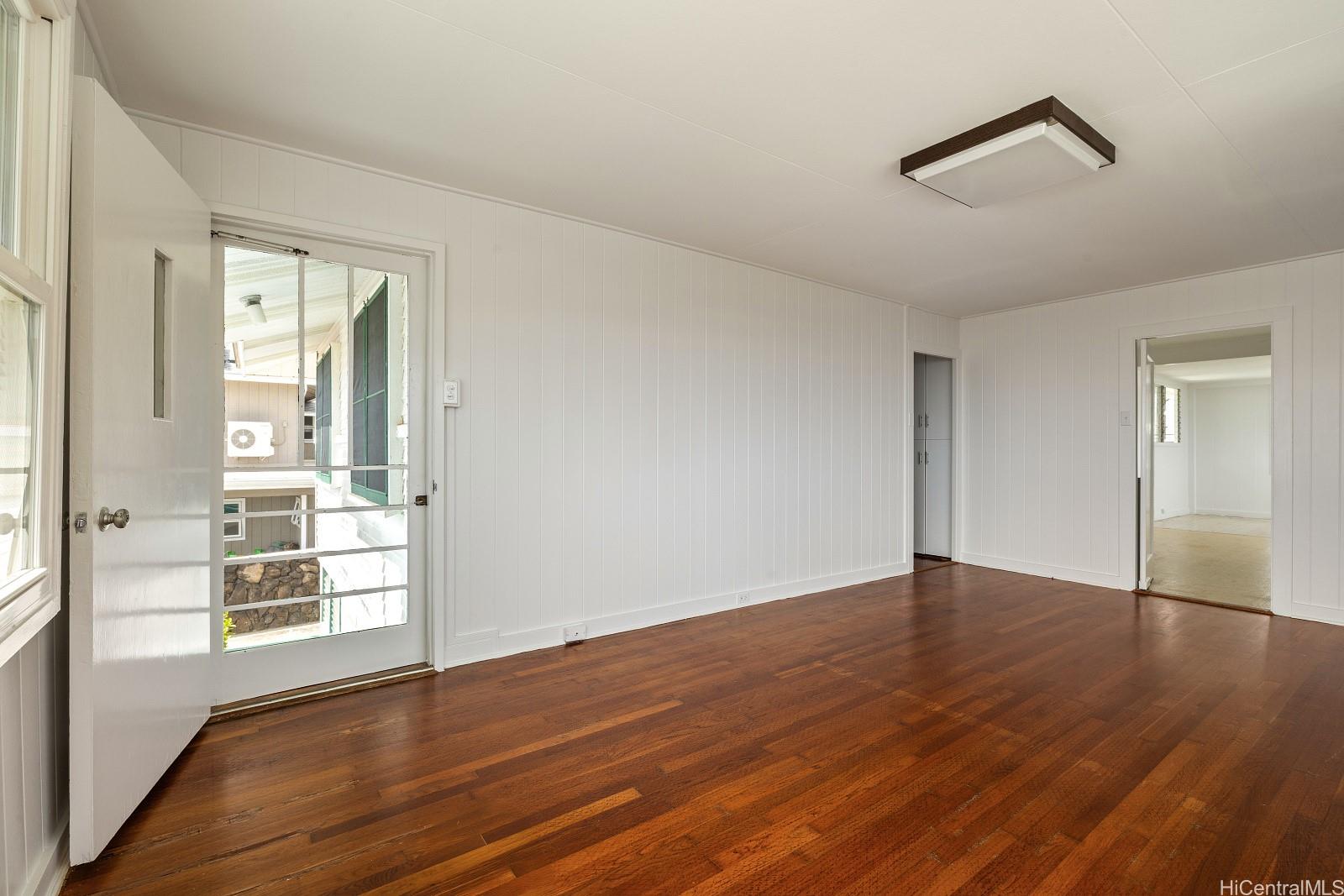 1643  Paula Dr Wilhelmina, Diamond Head home - photo 7 of 25