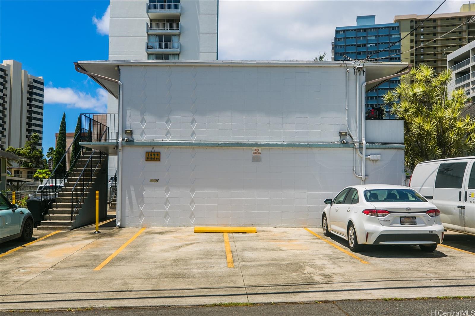 1644 Piikoi Street 7 Honolulu Hawaii Rental