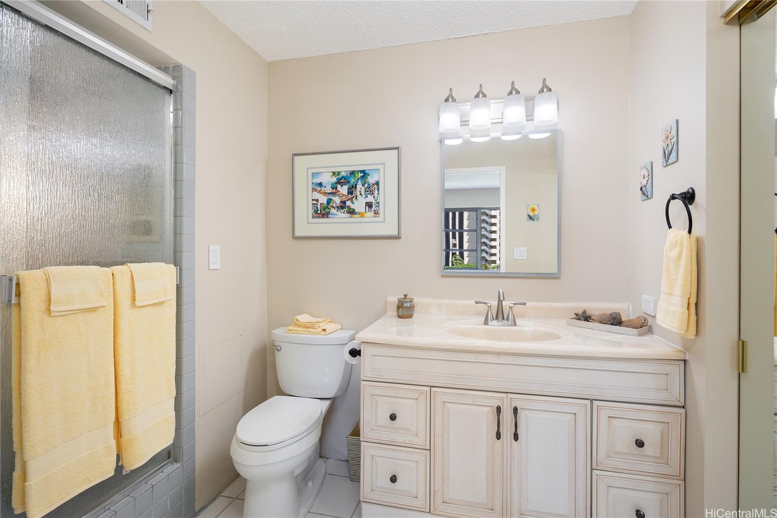 Marina Towers condo # 606, Honolulu, Hawaii - photo 12 of 24