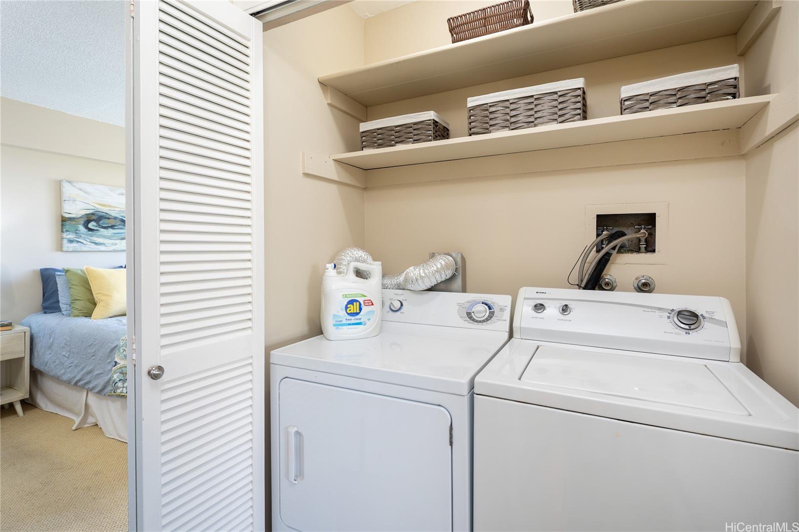 Marina Towers condo # 606, Honolulu, Hawaii - photo 14 of 24