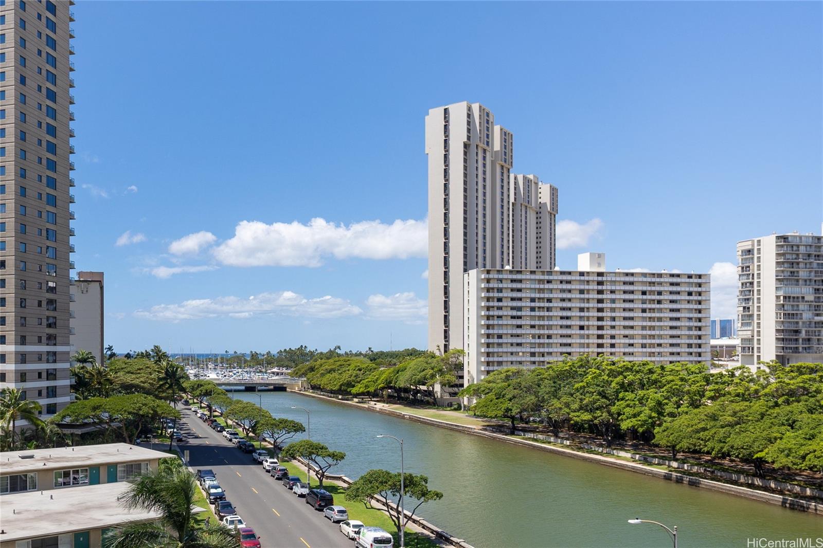 Marina Towers condo # 606, Honolulu, Hawaii - photo 3 of 24