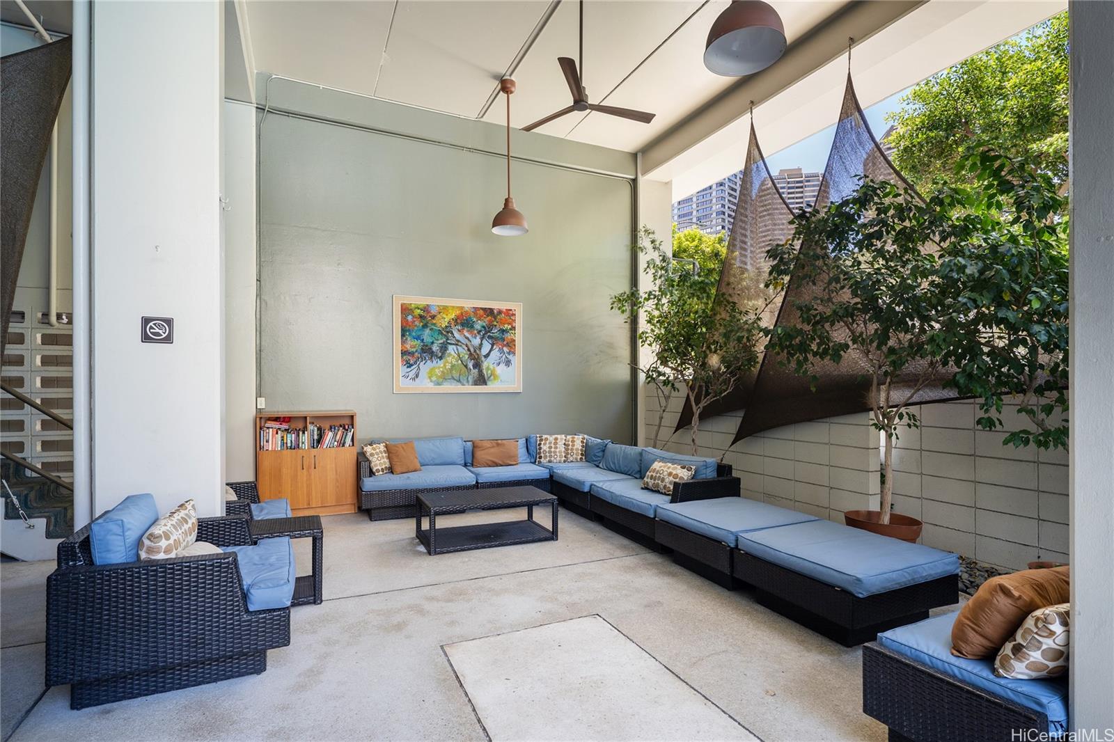 Marina Towers condo # 606, Honolulu, Hawaii - photo 23 of 24