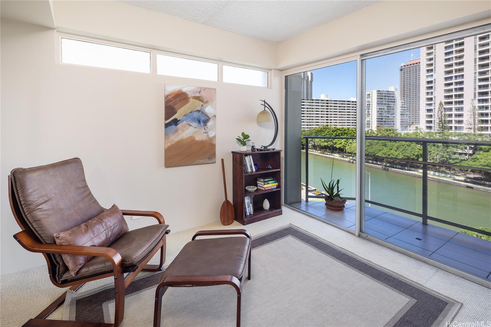 Marina Towers condo # 606, Honolulu, Hawaii - photo 8 of 24