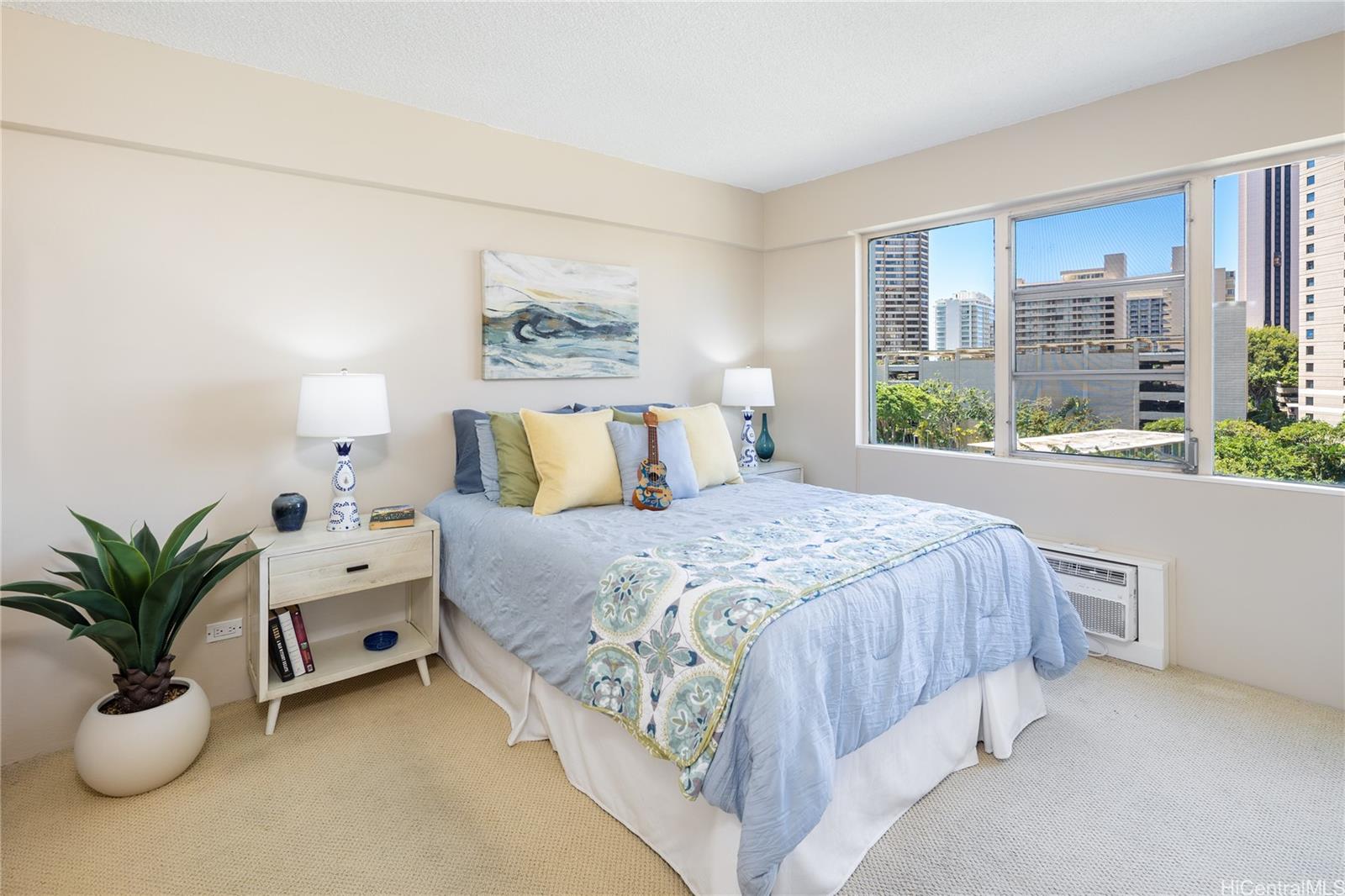 Marina Towers condo # 606, Honolulu, Hawaii - photo 9 of 24