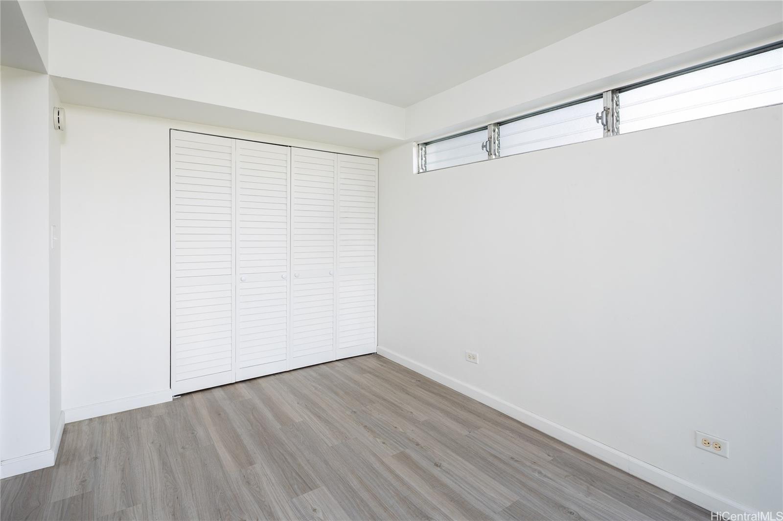 Marina Towers condo # 708, Honolulu, Hawaii - photo 10 of 24