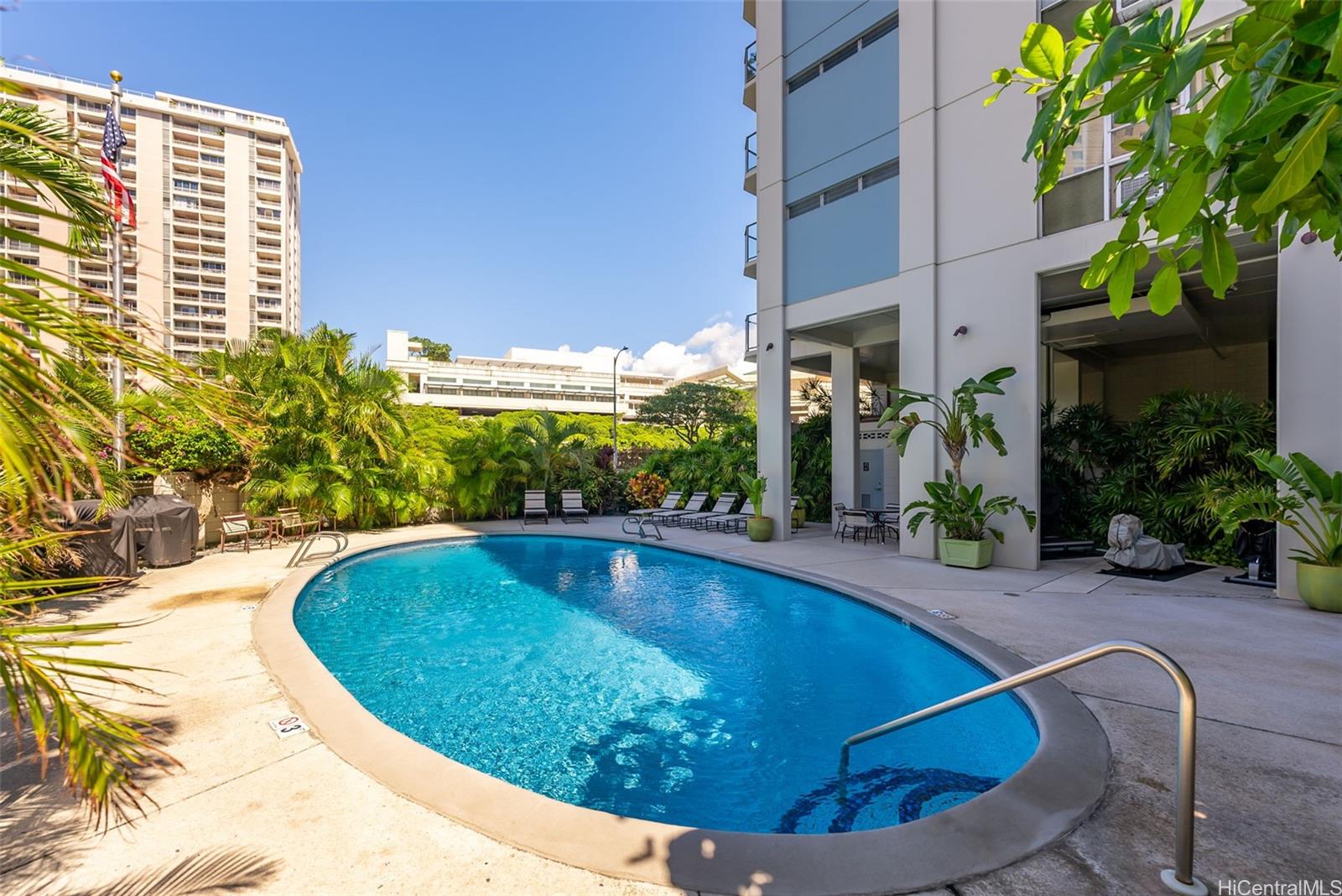 Marina Towers condo # 807, Honolulu, Hawaii - photo 18 of 21