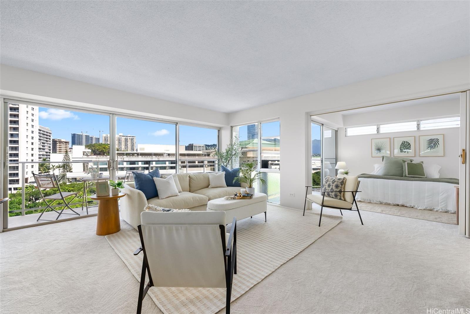 Marina Towers condo # 807, Honolulu, Hawaii - photo 3 of 21
