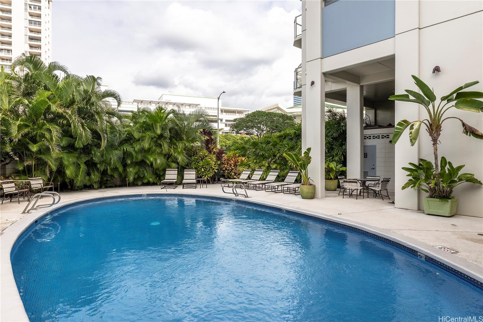 Marina Towers condo # 906, Honolulu, Hawaii - photo 18 of 22