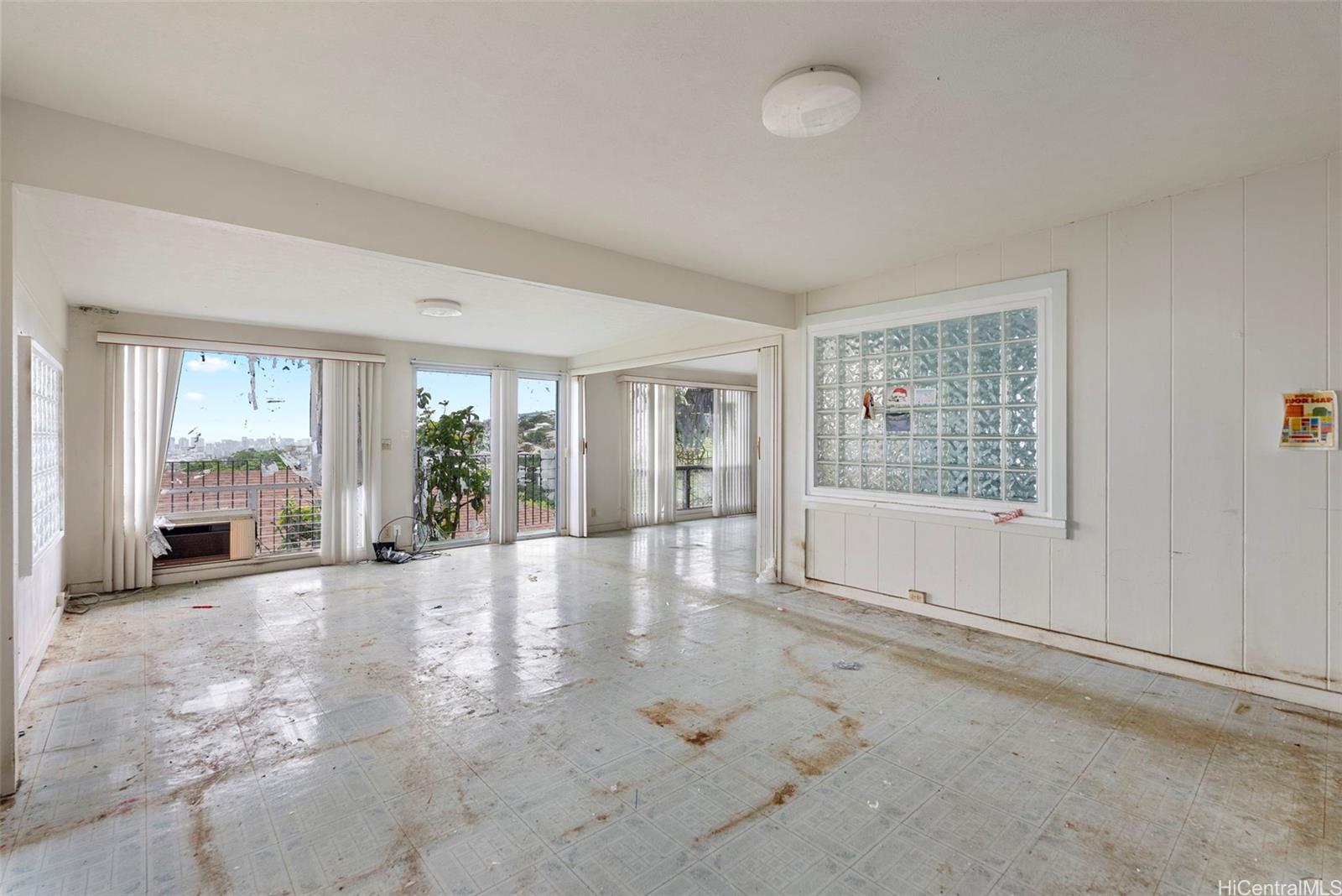 1646  Paula Drive Wilhelmina, Diamond Head home - photo 11 of 18