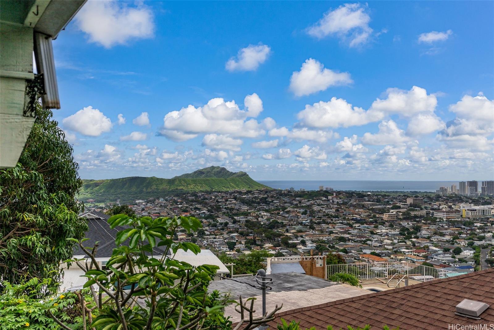 1646  Paula Drive Wilhelmina, Diamond Head home - photo 6 of 18