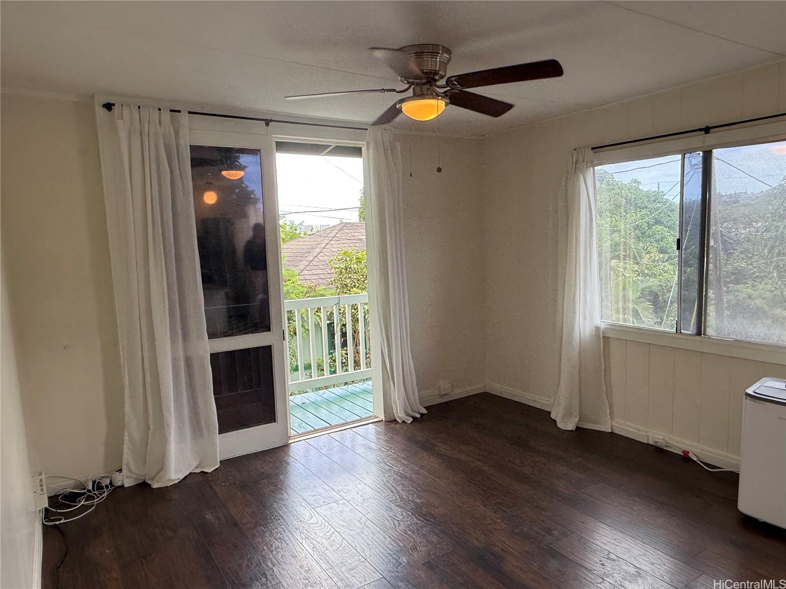 1649 10th Ave Honolulu - Rental - photo 2 of 20