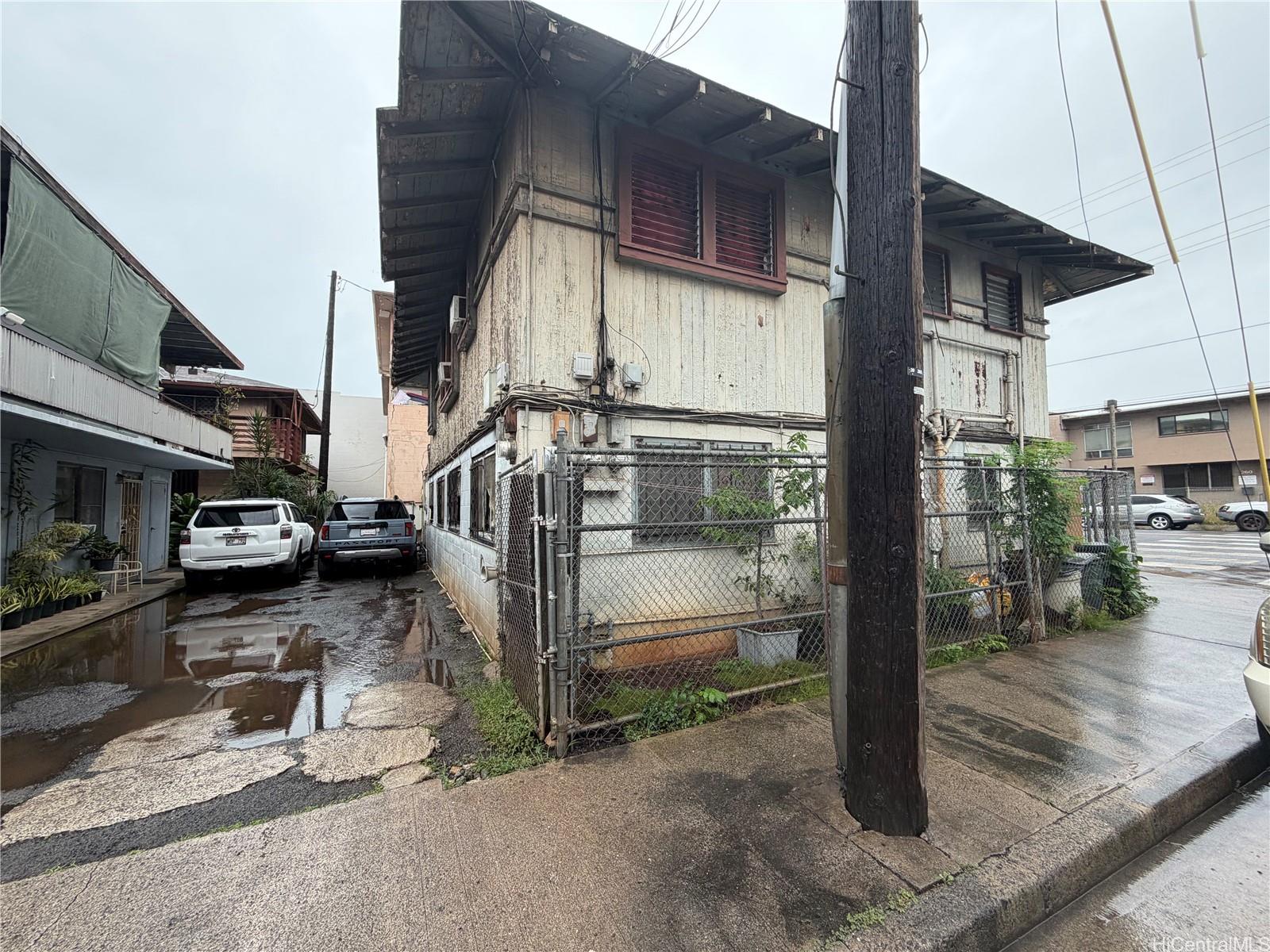 1649 Democrat Street Honolulu - Multi-family - photo 3 of 3