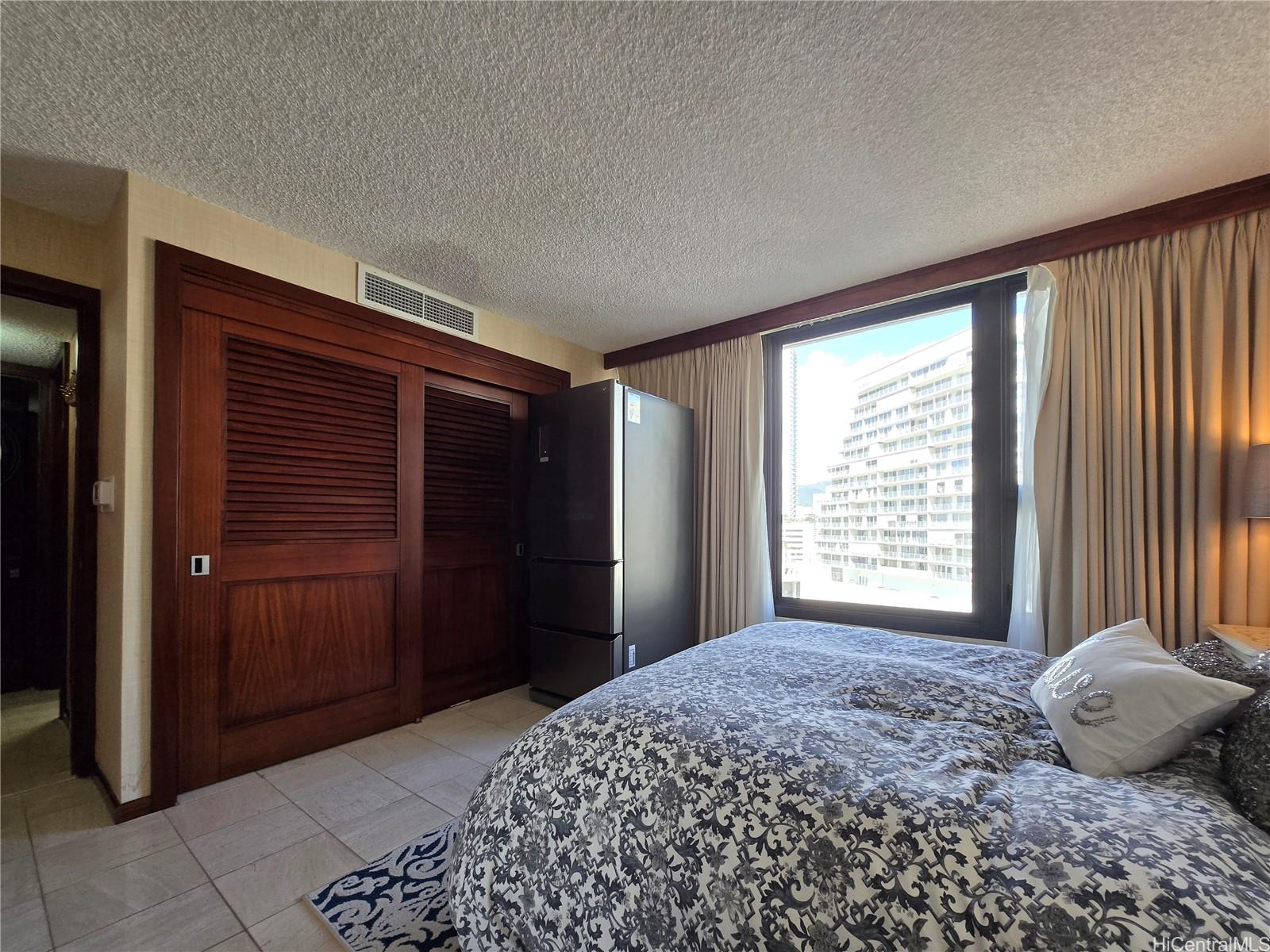 1650 Ala Moana Blvd Honolulu - Rental - photo 11 of 25