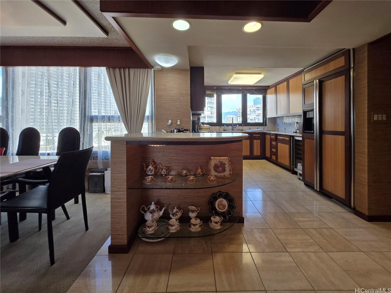 1650 Ala Moana Blvd Honolulu - Rental - photo 6 of 25