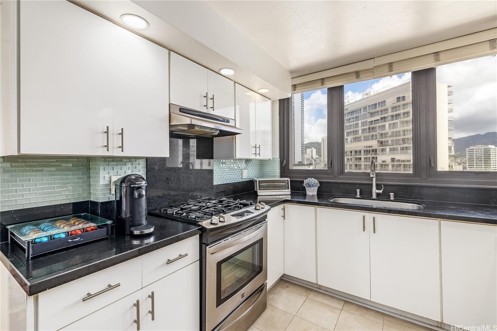 Yacht Harbor Towers condo # 1201, Honolulu, Hawaii - photo 7 of 25