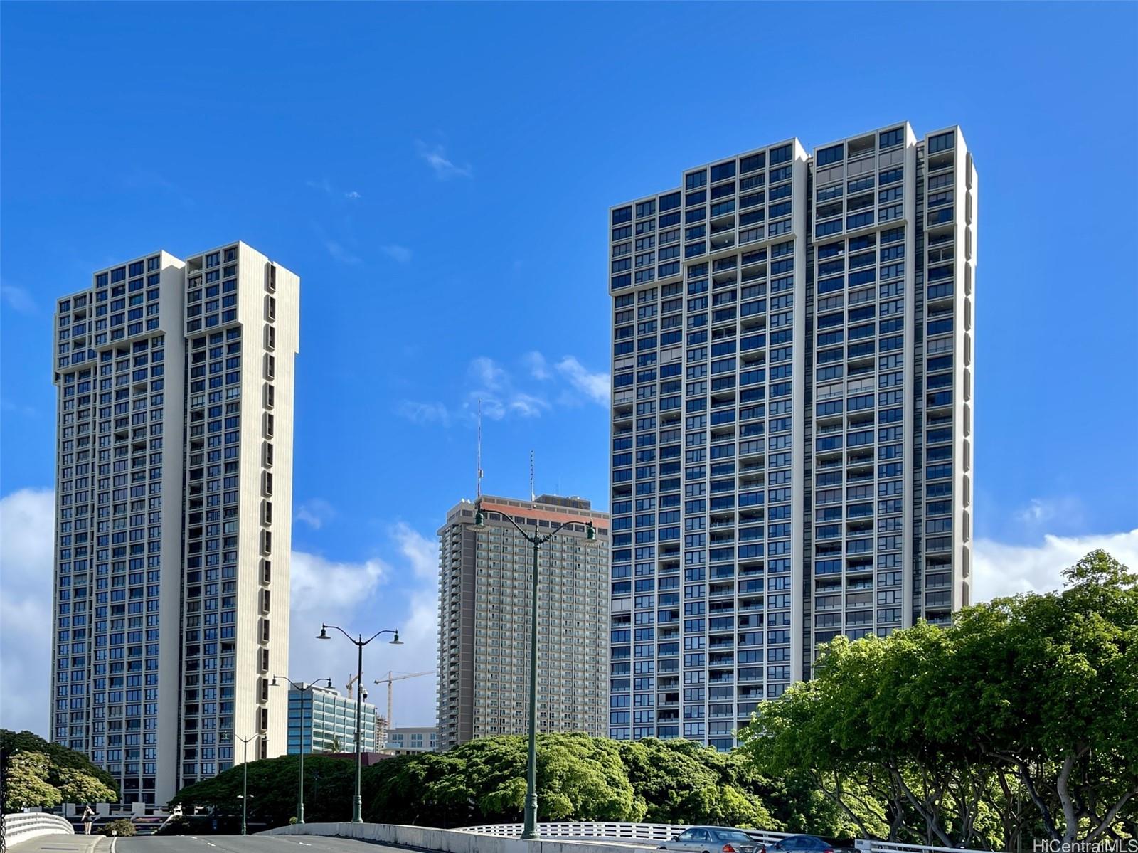 Yacht Harbor Towers condo # 1207, Honolulu, Hawaii - photo 13 of 13