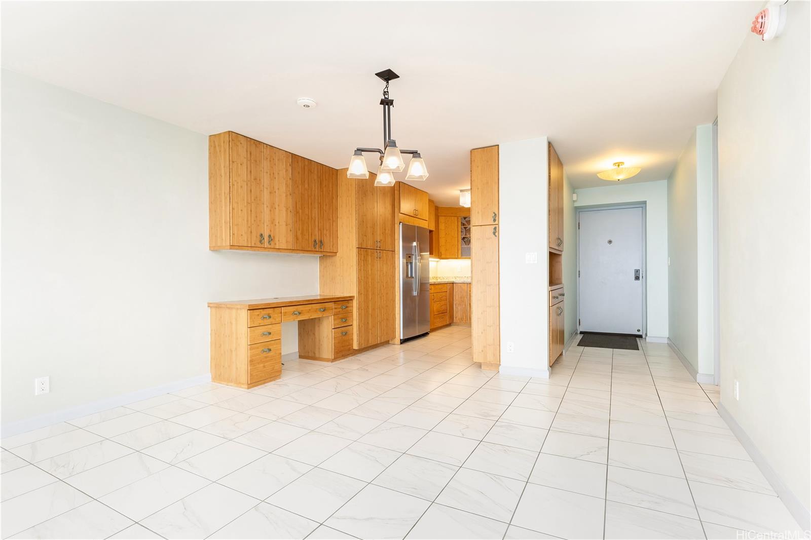 Yacht Harbor Towers condo # 1407, Honolulu, Hawaii - photo 7 of 19