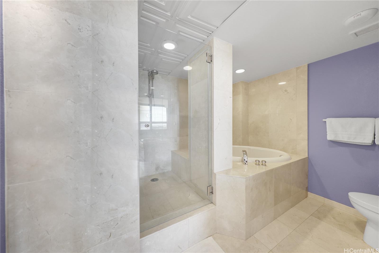 Yacht Harbor Towers condo # 1501, Honolulu, Hawaii - photo 11 of 25