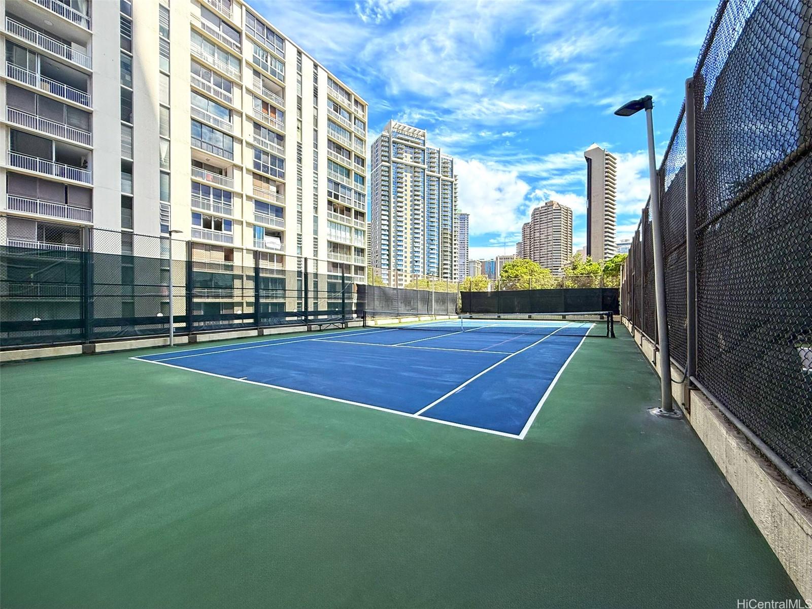 Yacht Harbor Towers condo # 1501, Honolulu, Hawaii - photo 20 of 25
