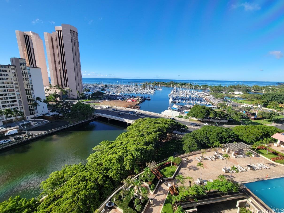 Yacht Harbor Towers condo # 1511, Honolulu, Hawaii - photo 11 of 22