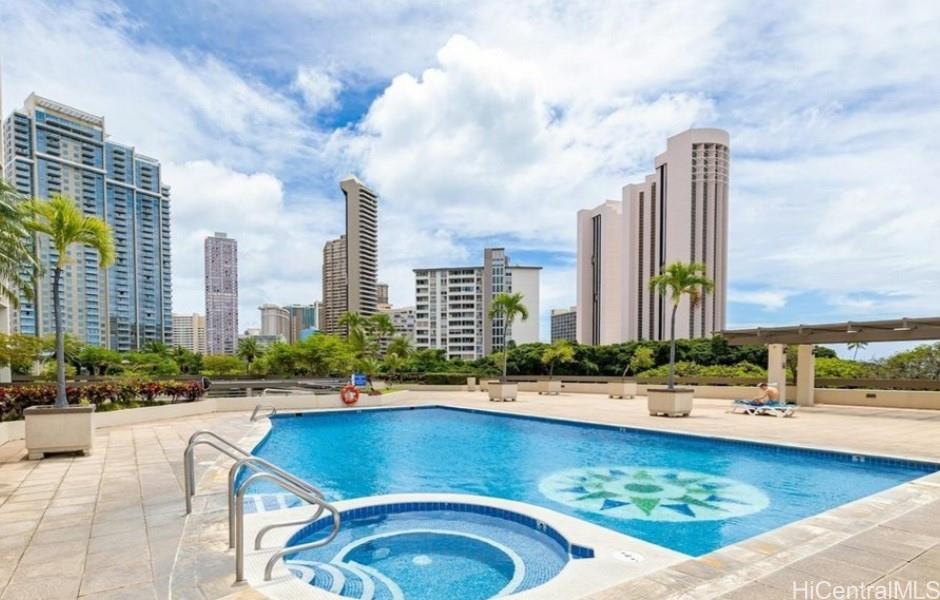 Yacht Harbor Towers condo # 1511, Honolulu, Hawaii - photo 20 of 22