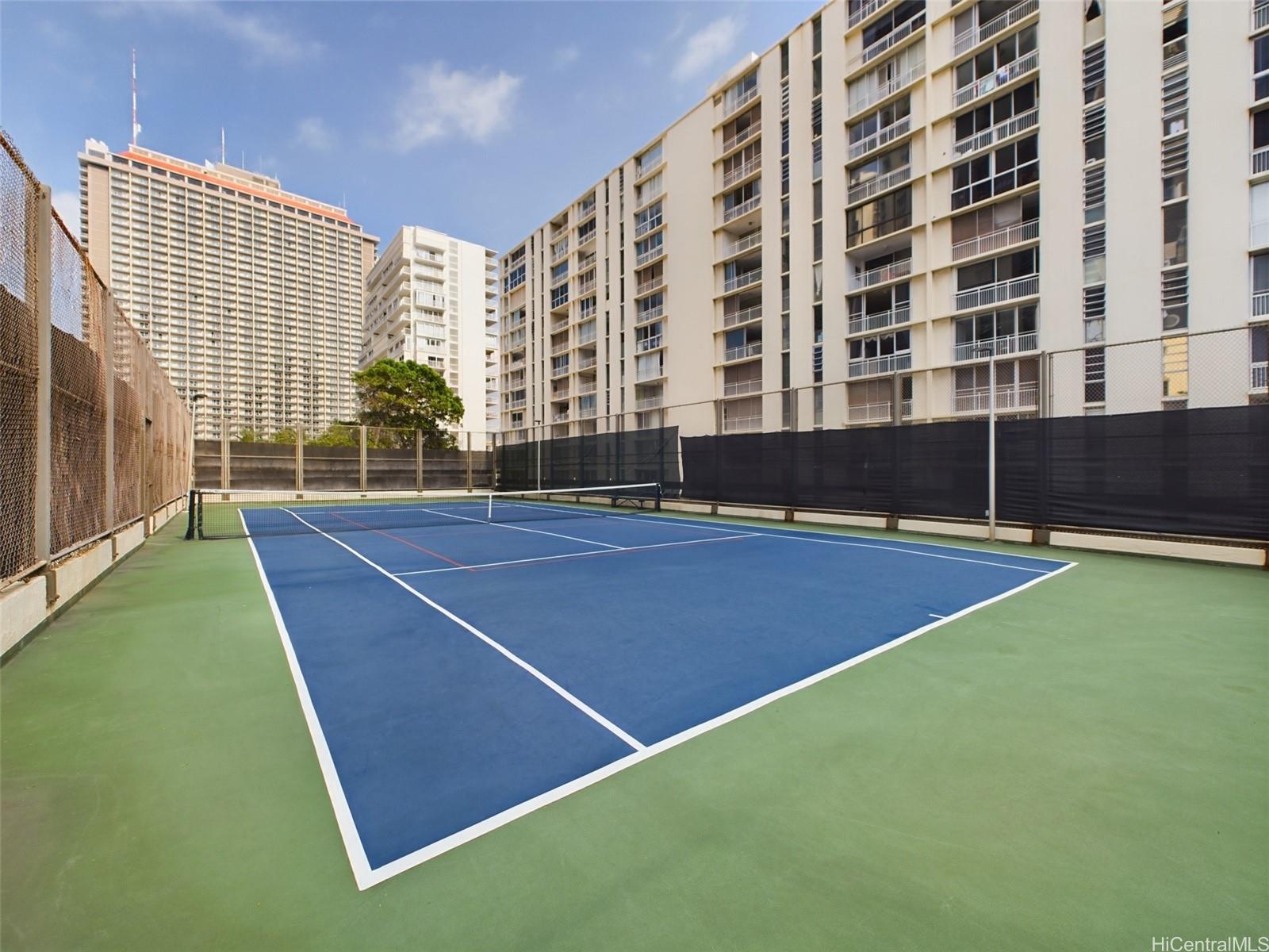 Yacht Harbor Towers condo # 1511, Honolulu, Hawaii - photo 19 of 21