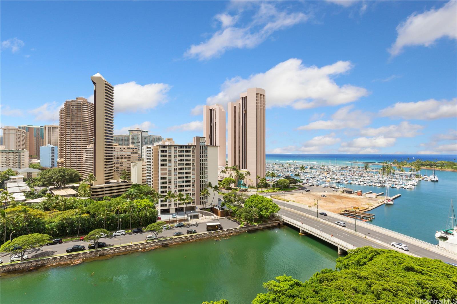Yacht Harbor Towers condo # 1611, Honolulu, Hawaii - photo 16 of 24