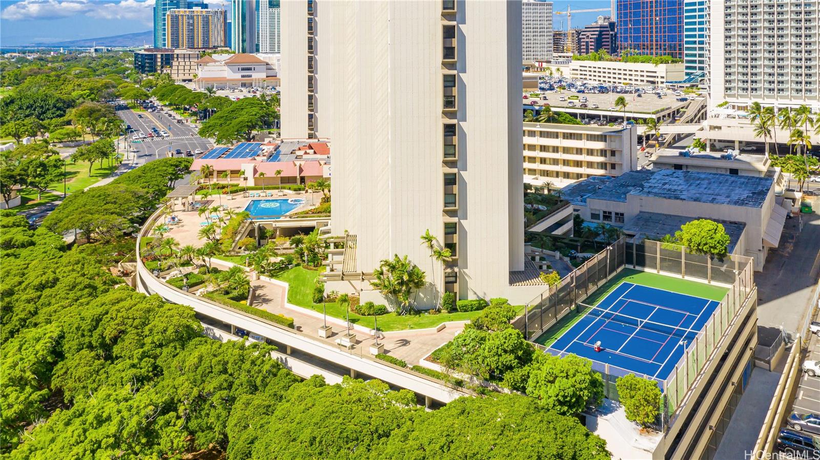 Yacht Harbor Towers condo # 1611, Honolulu, Hawaii - photo 20 of 24