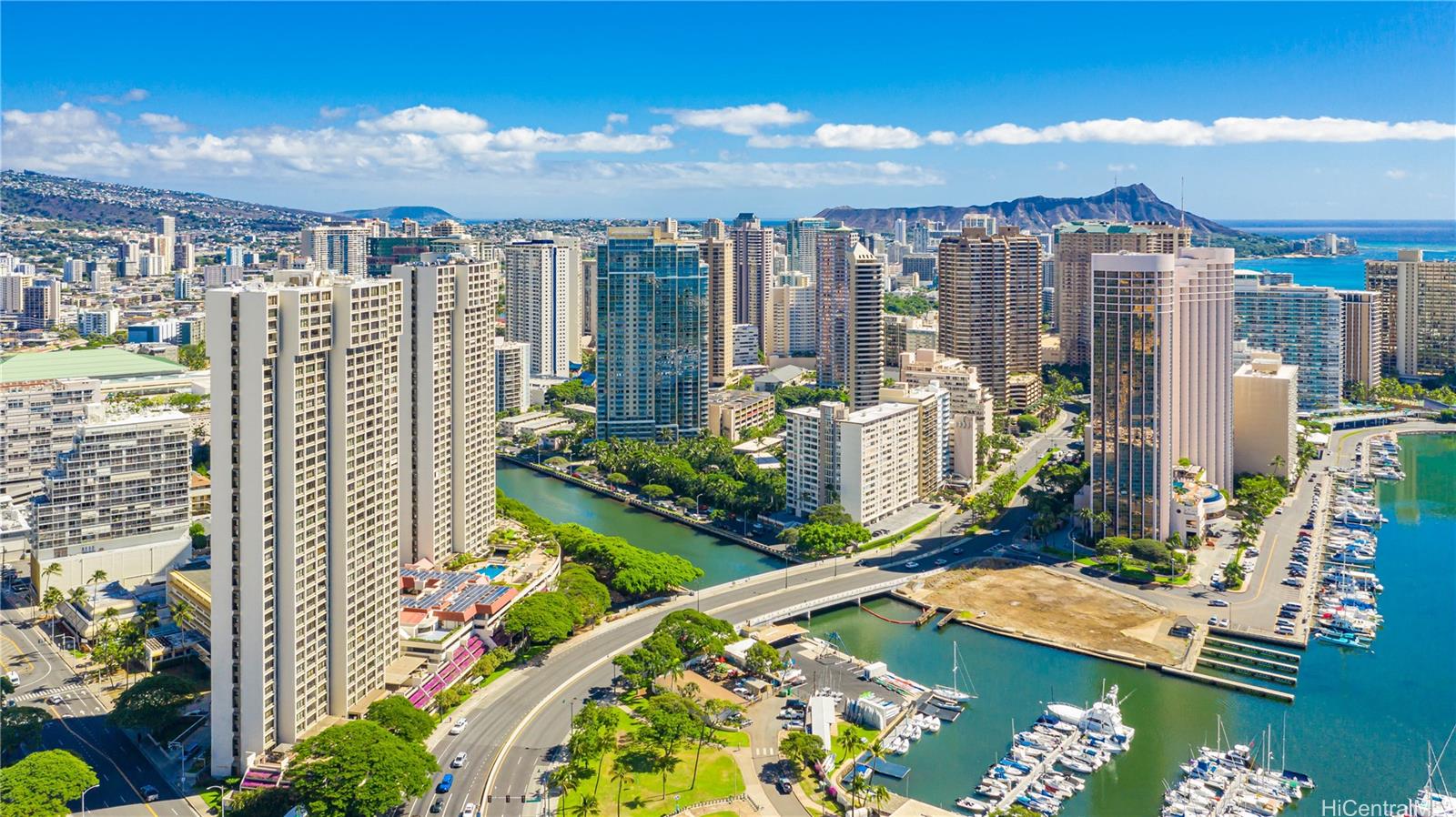 Yacht Harbor Towers condo # 1611, Honolulu, Hawaii - photo 22 of 24