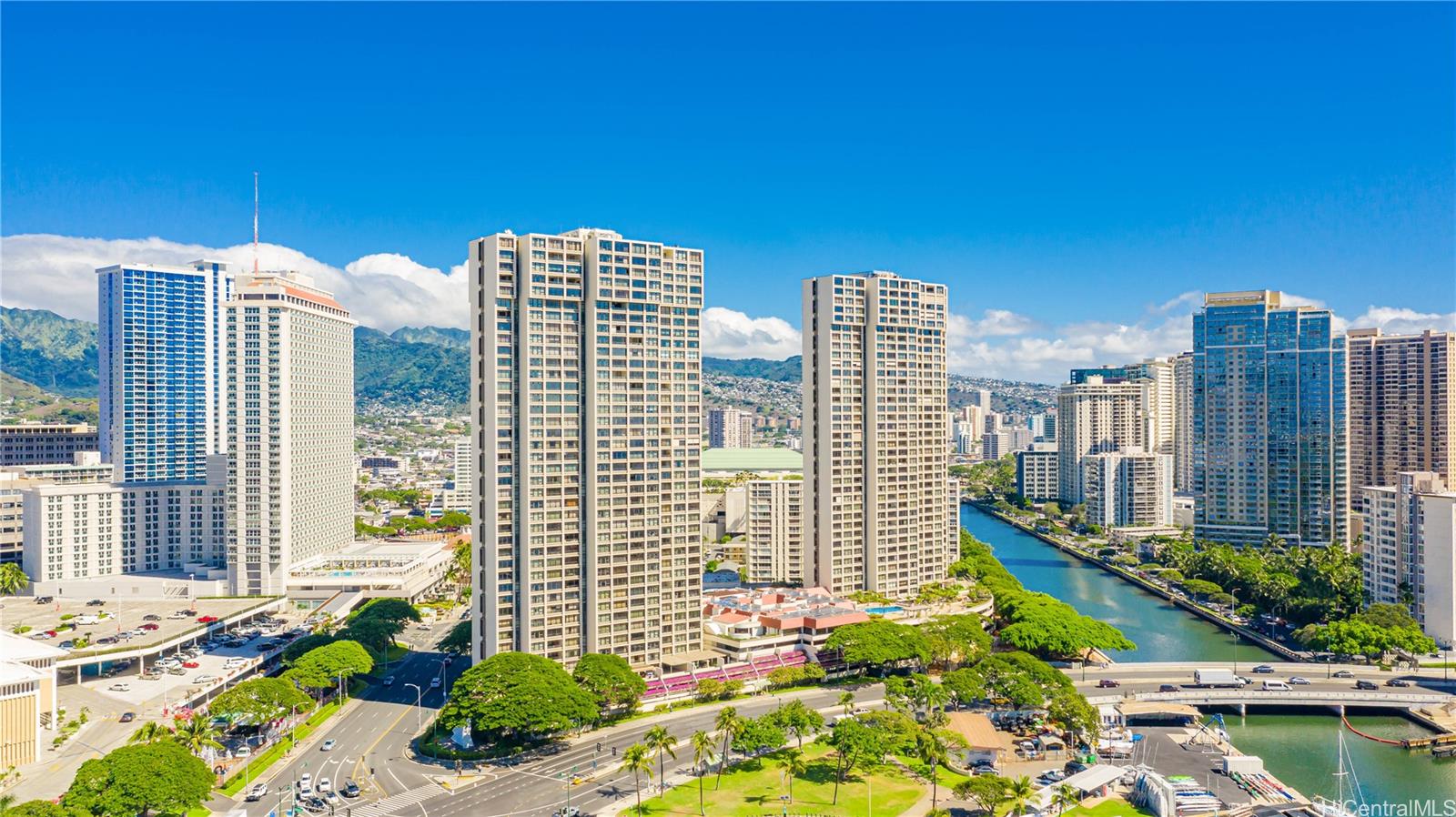 Yacht Harbor Towers condo # 1611, Honolulu, Hawaii - photo 23 of 24