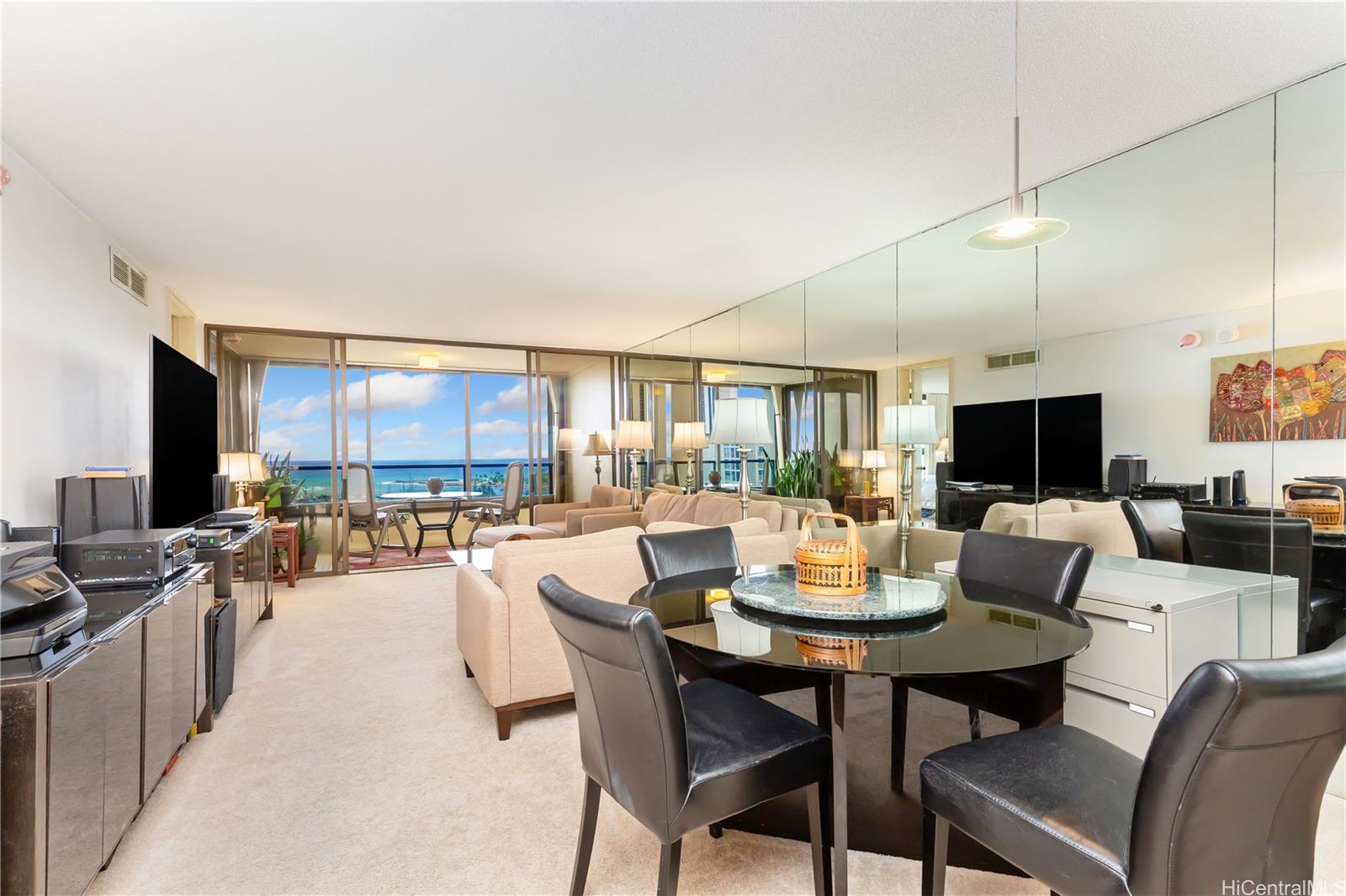 Yacht Harbor Towers condo # 1611, Honolulu, Hawaii - photo 4 of 24