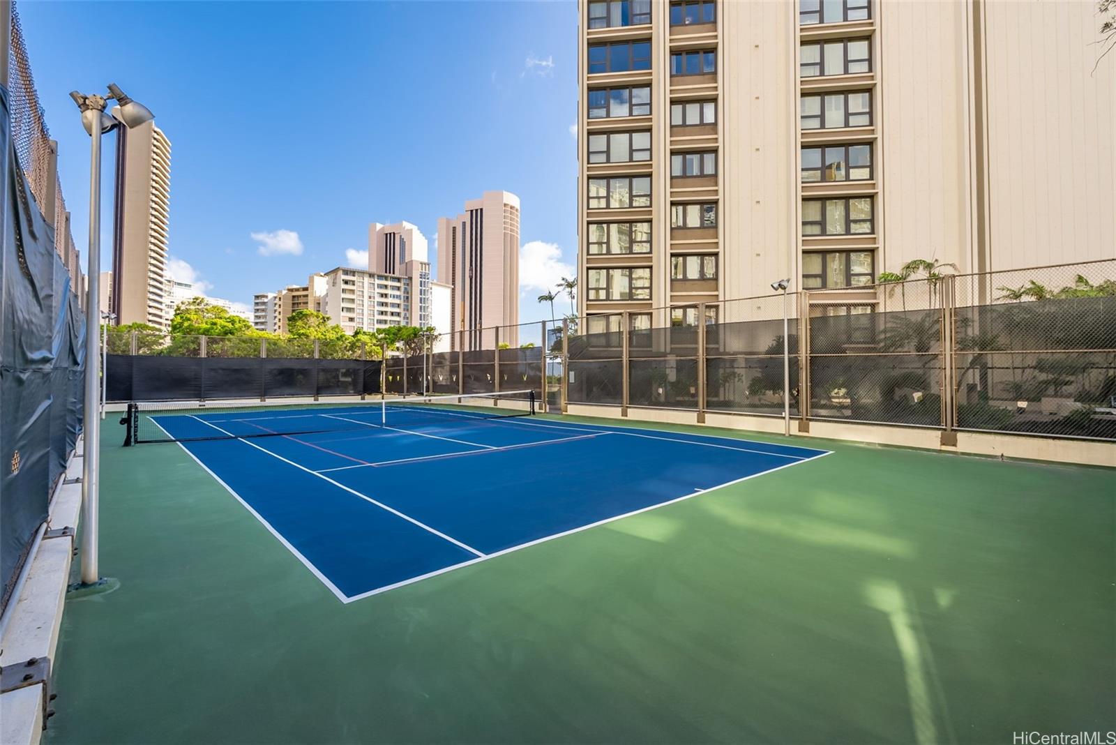 Yacht Harbor Towers condo # 1709, Honolulu, Hawaii - photo 16 of 25