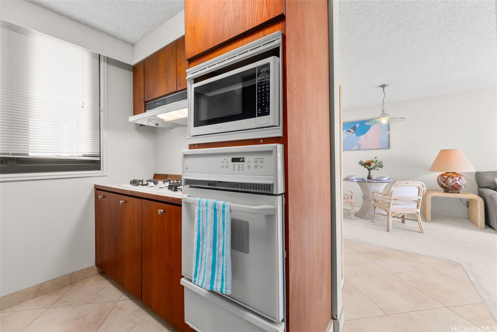 Yacht Harbor Towers condo # 1709, Honolulu, Hawaii - photo 23 of 25