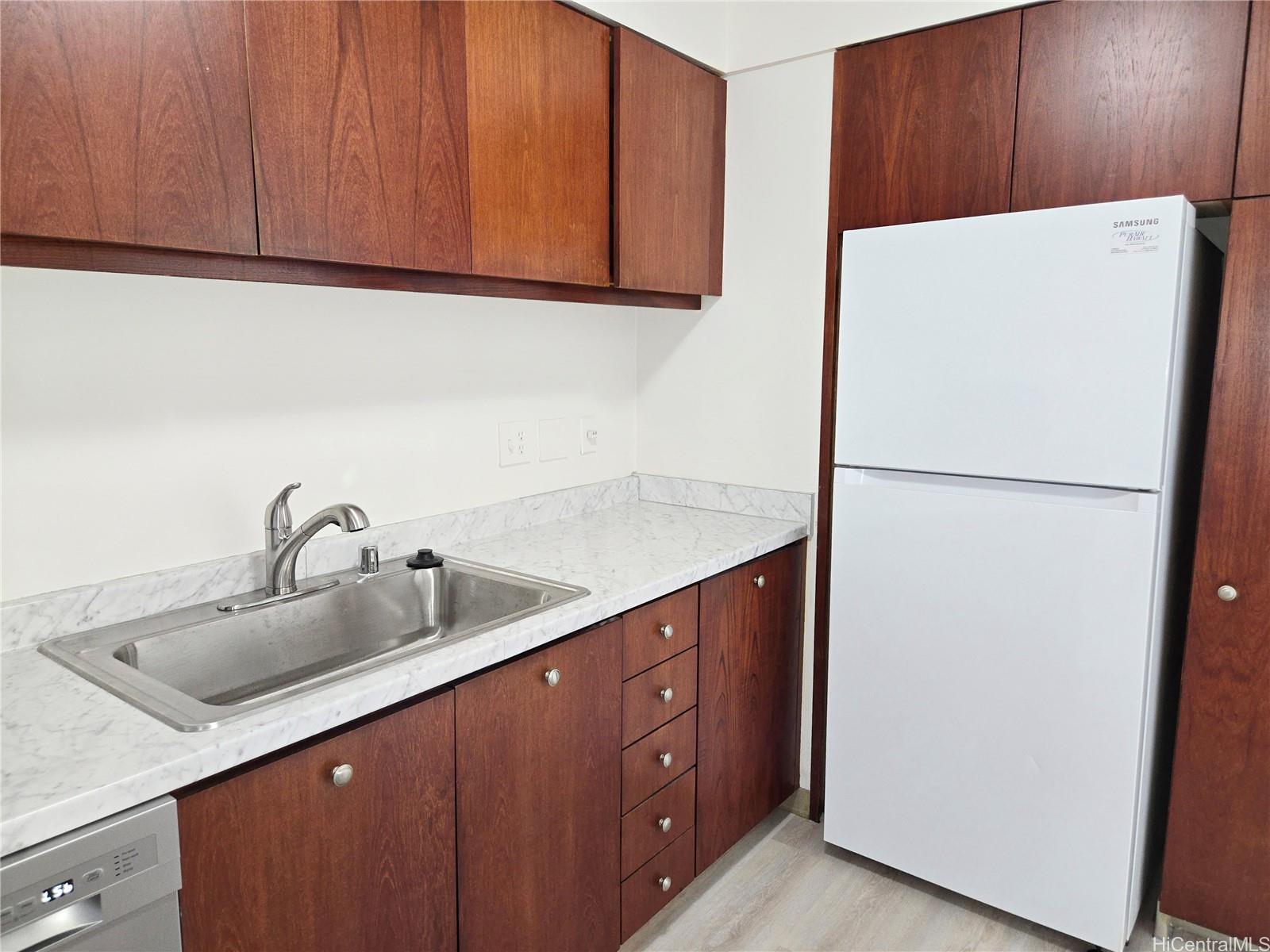 1650 Ala Moana Blvd Honolulu - Rental - photo 7 of 22