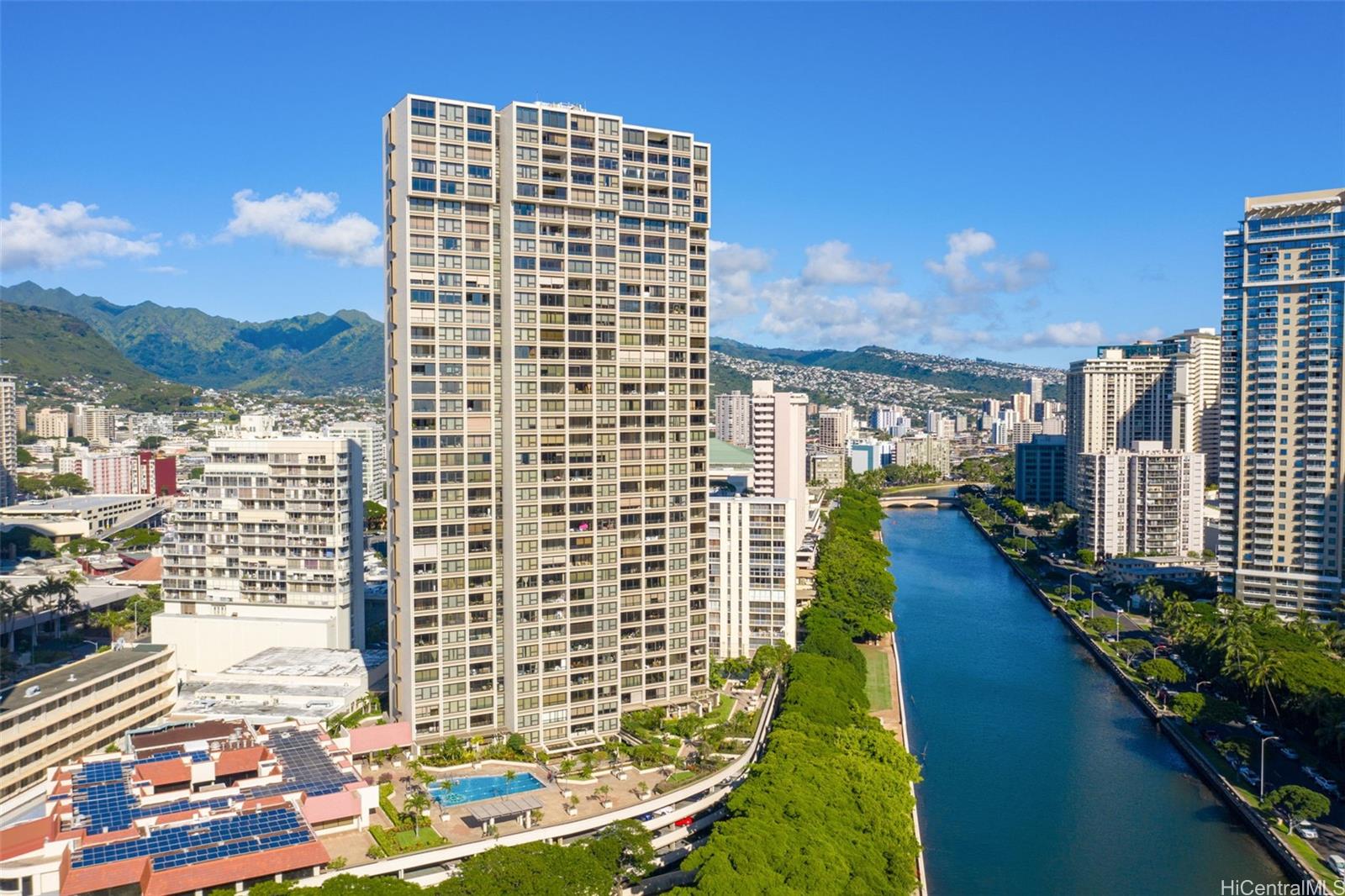 Yacht Harbor Towers condo # 2105, Honolulu, Hawaii - photo 18 of 20