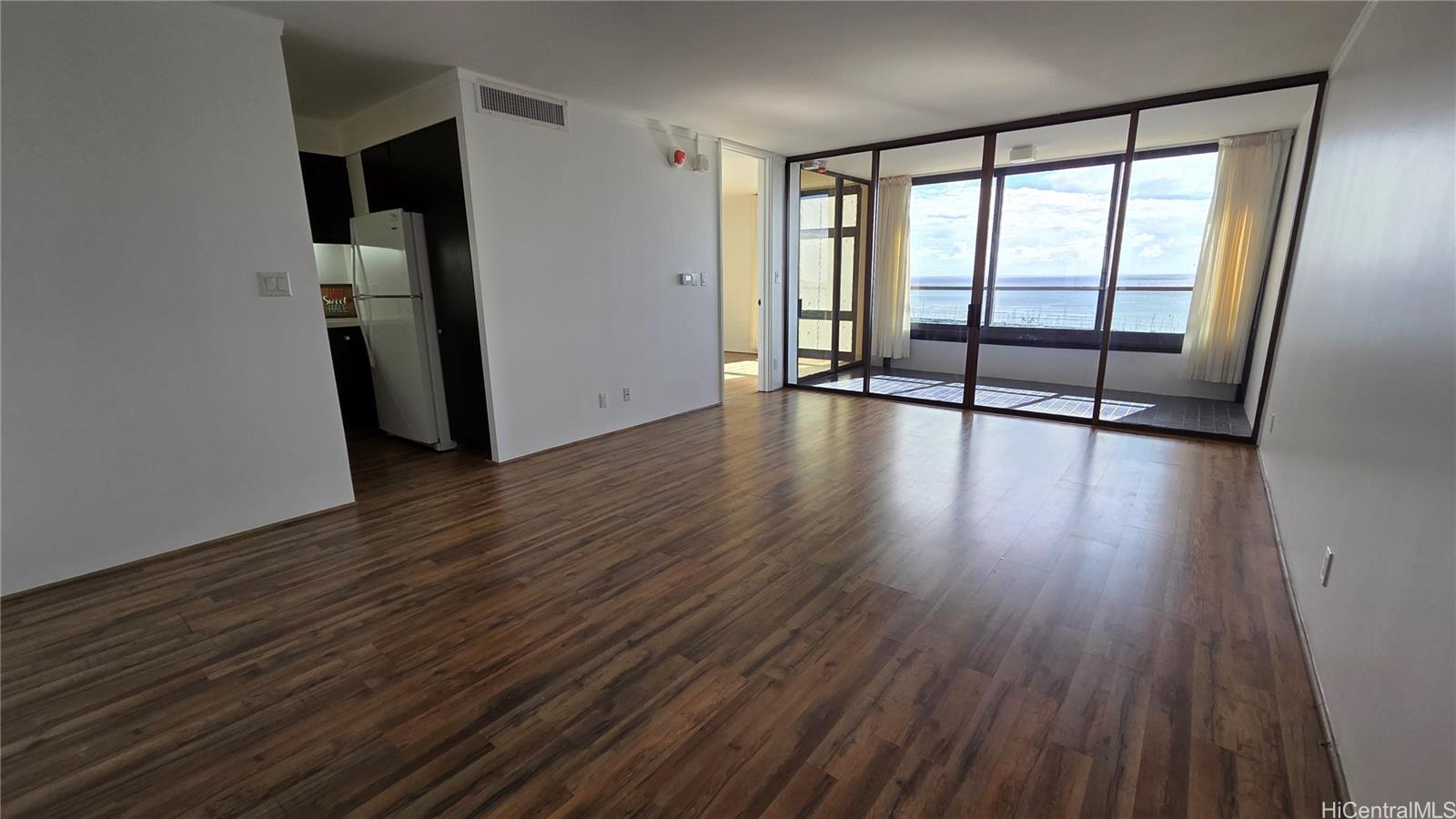 1650 Ala Moana Blvd Honolulu - Rental - photo 4 of 25