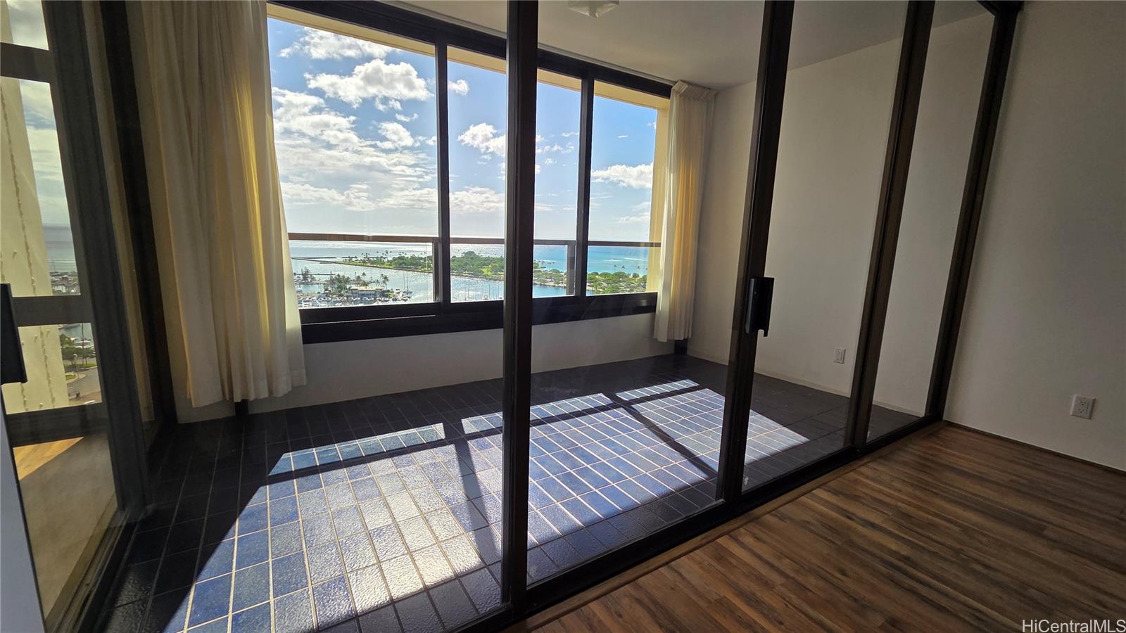 1650 Ala Moana Blvd Honolulu - Rental - photo 8 of 25