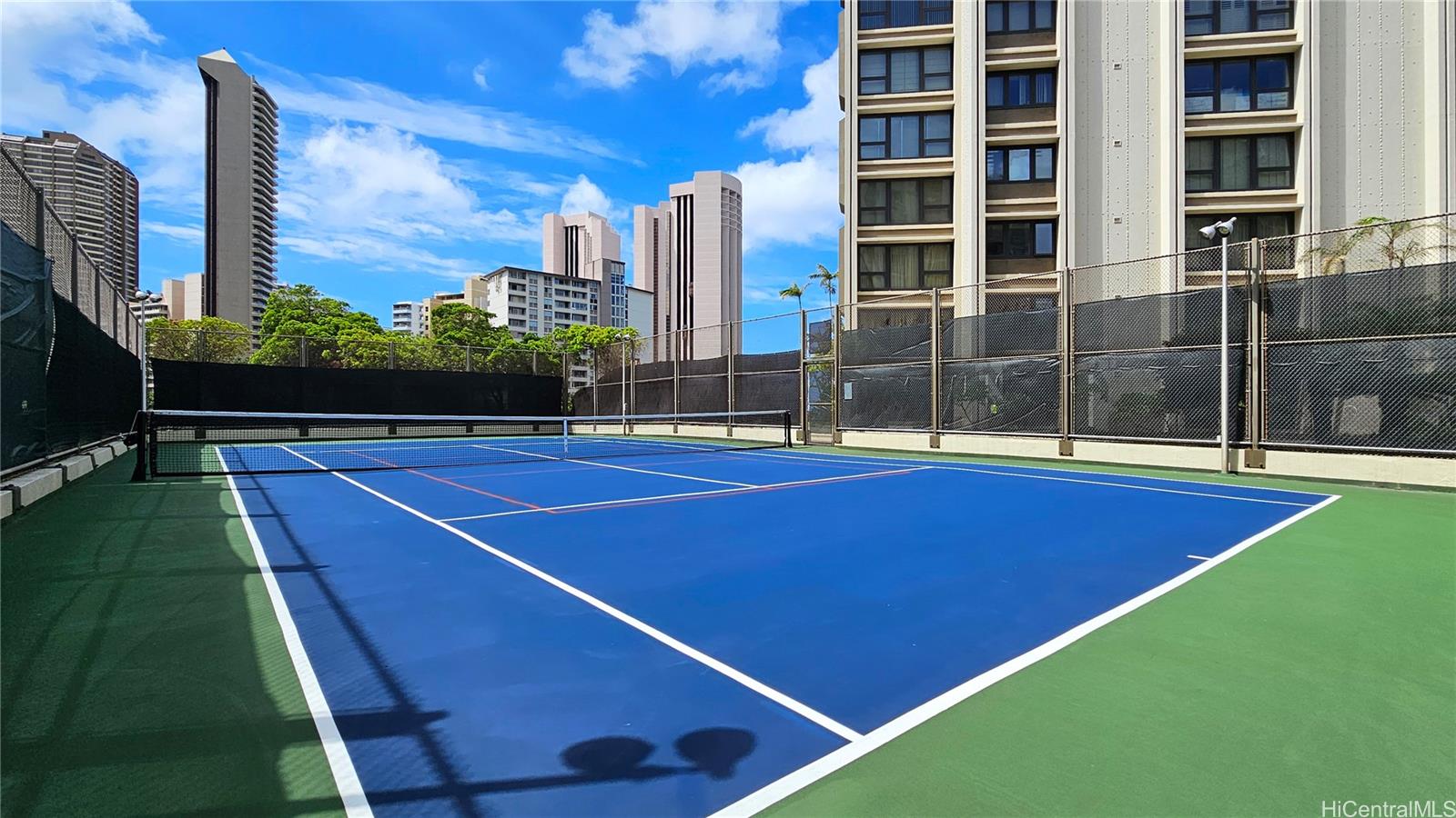 Yacht Harbor Towers condo # 2407, Honolulu, Hawaii - photo 20 of 24