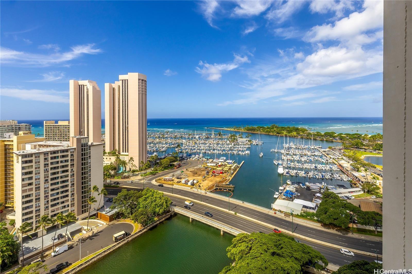 Yacht Harbor Towers condo # 2411, Honolulu, Hawaii - photo 15 of 24