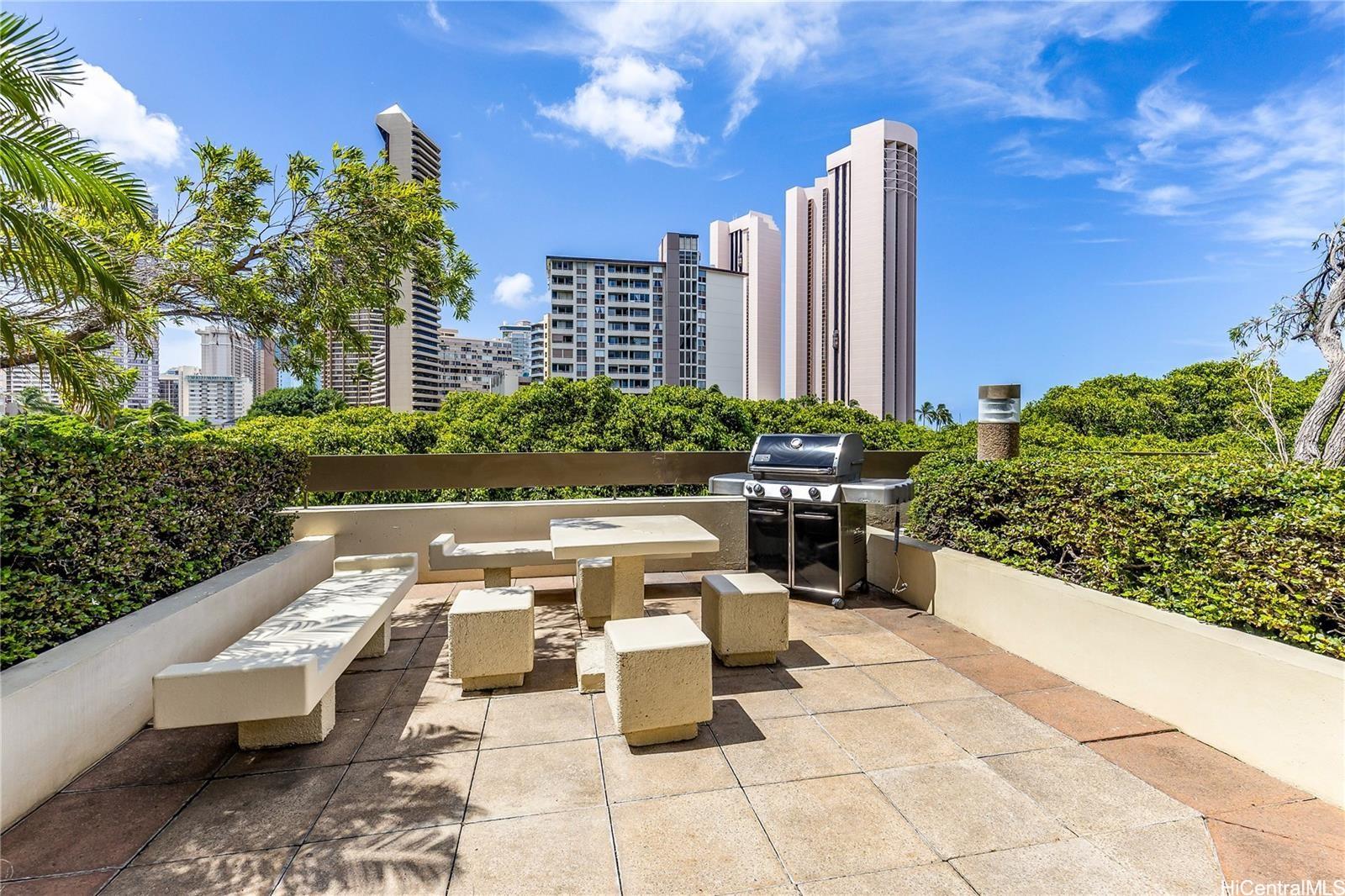 Yacht Harbor Towers condo # 2411, Honolulu, Hawaii - photo 20 of 24