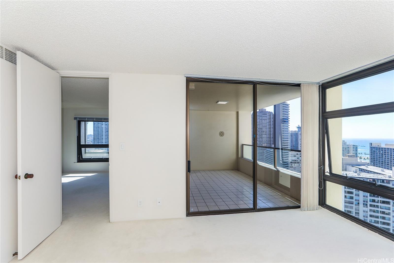 Yacht Harbor Towers condo # 2611, Honolulu, Hawaii - photo 13 of 25